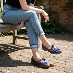 BRAND NEW UGG SHOES (Women’s Size 7.5)